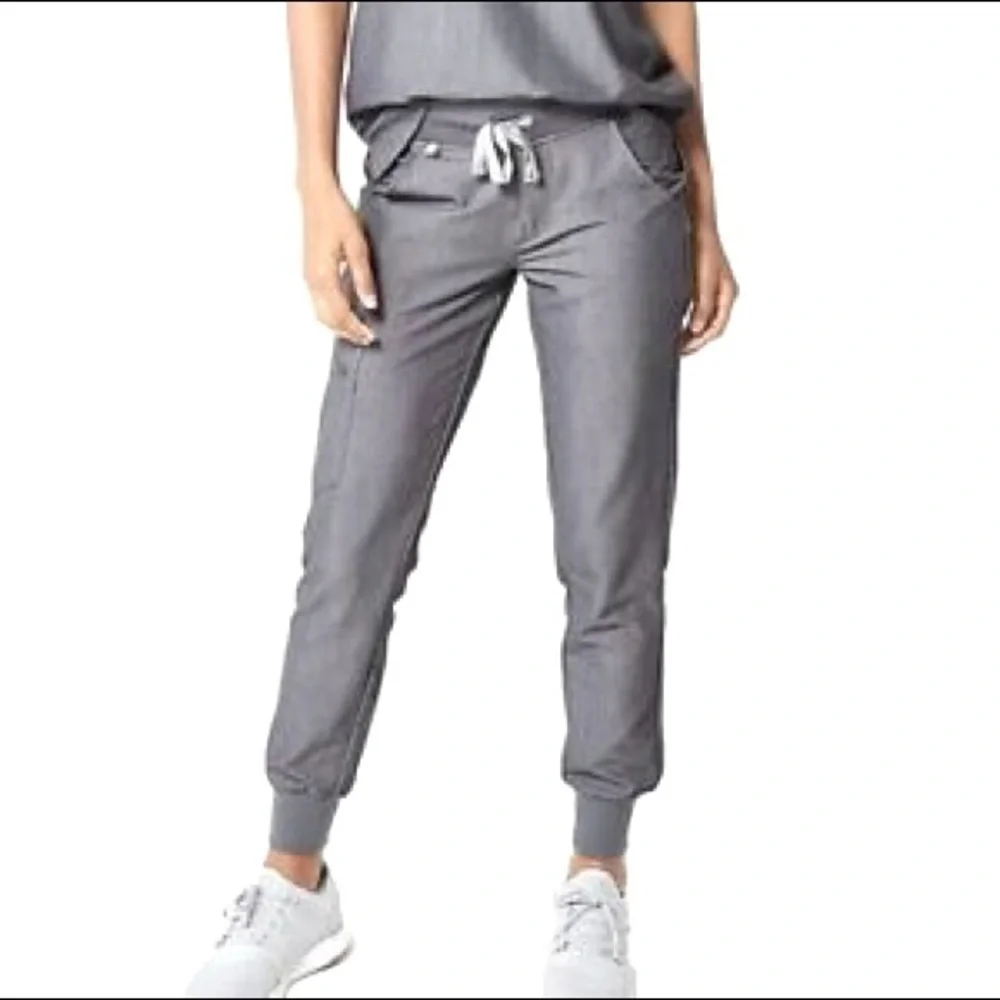 FIGS Zamora Joggers Scrubs Joggers  Graphite Grey Technical Collection | Size MP